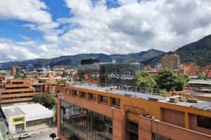 93 Luxury Suites & Residences