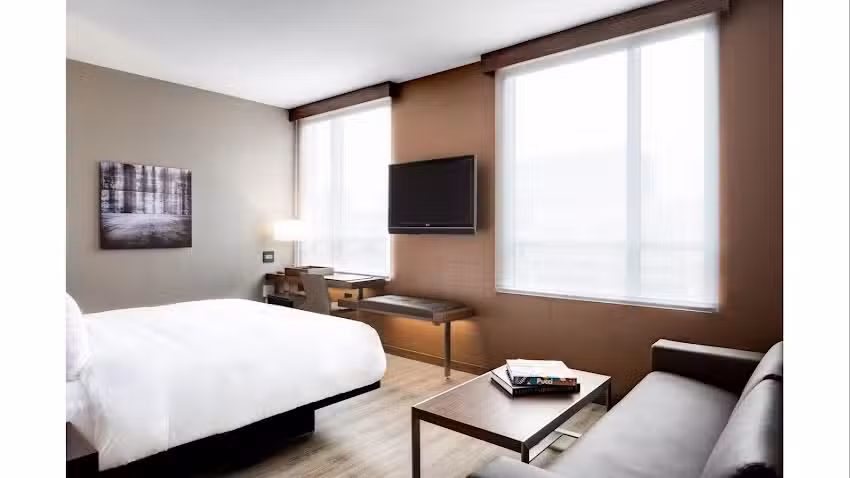 AC Hotel Bogot&aacute; Zona T