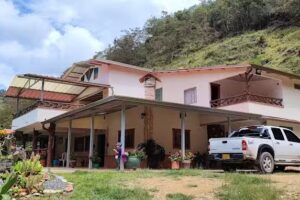 Agua Bendita Casa Campestre