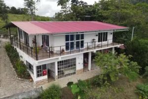 Aguaca &ndash; Ecocaba&ntilde;as Norcasia