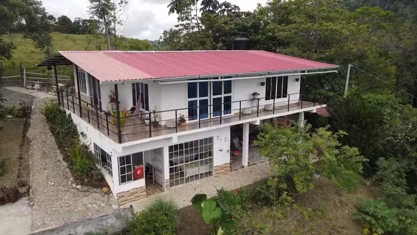 Aguaca &ndash; Ecocaba&ntilde;as Norcasia