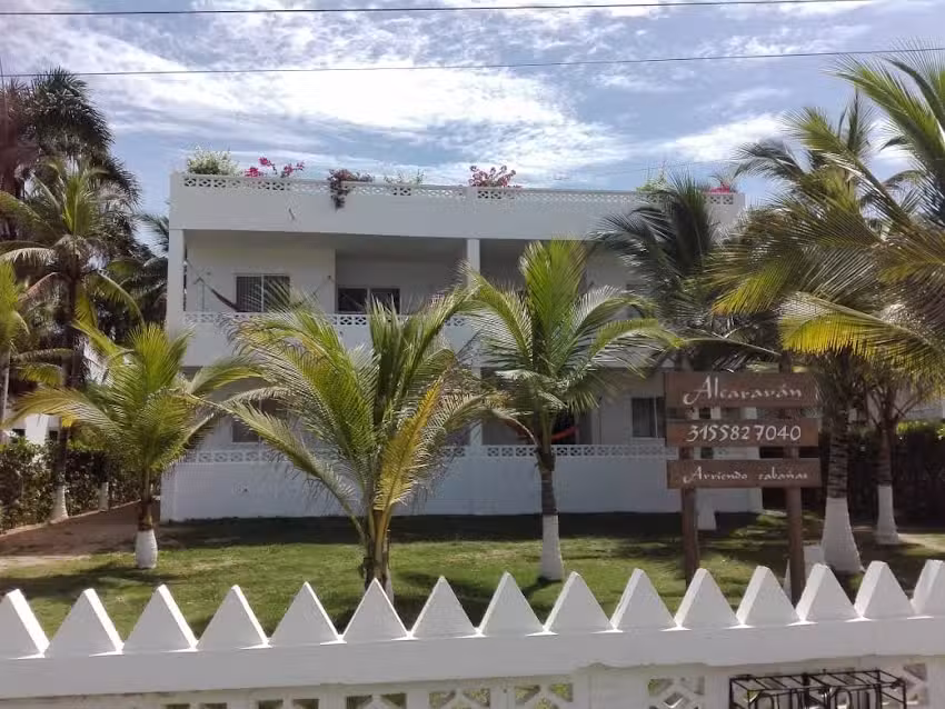 Alcarav&aacute;n, caba&ntilde;as-apartamentos