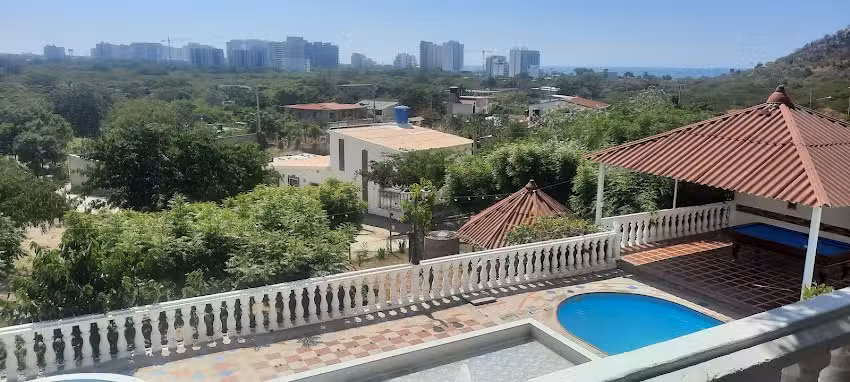 Alojamiento caba&ntilde;as el manantial