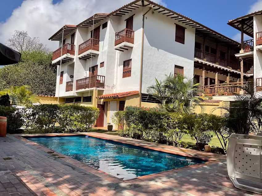 Alojamiento para teletrabajo El Retiro Barichara apto.103 con piscina.