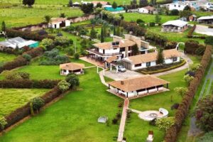 Alojamiento y Eventos Villa Mariana