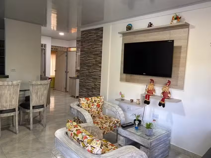 Alojamiento yaguar&aacute;