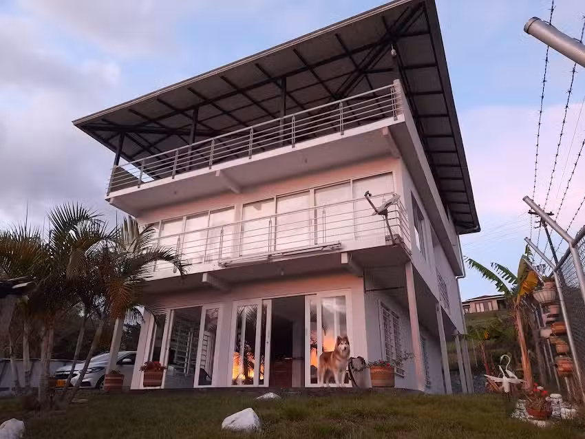 Alquiler Caba&ntilde;a lago calima La Gloria