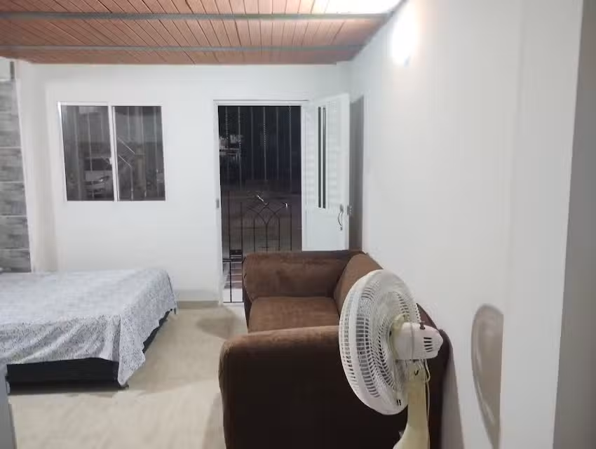 Aparta estudio las delicias