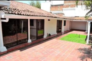 Aparta estudios – Nirvana Cali