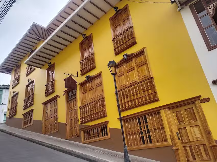 Aparta Hotel El Dorado