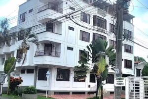 Aparta Hotel las 3 palmas