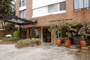 APARTAESTUDIOS LOS ANDES BOGOTA