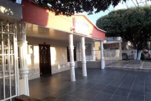 Apartahotel la floresta