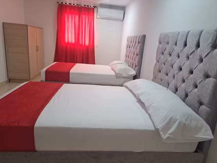 APARTAHOTEL PARQUE VERSALLES