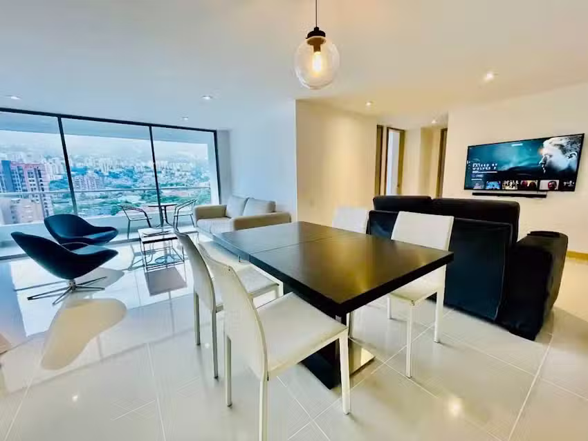 Apartamento con Vistas a la Ciudad y a las Monta&ntilde;as para estancias m&iacute;nimas de 1 mes