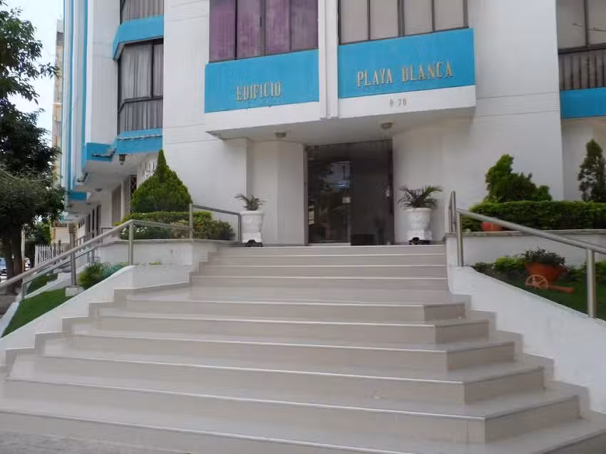Apartamento en Santa Marta, Edificio Playa Blanca