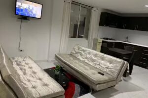 Apartamentos Flor&acute;s Place