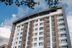 Apartasuites Cerritos Mall