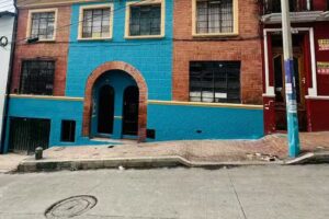 AQUI ME QUEDO here I stay