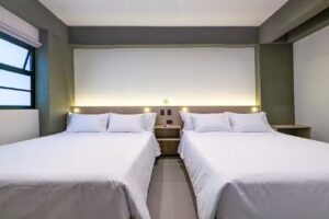 Attic 33 Travel Housing