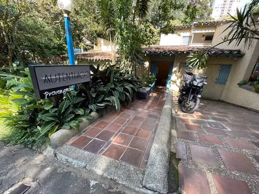 Autenthico Provenza Home Medellin