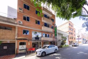 Ayenda Verony San Joaquin