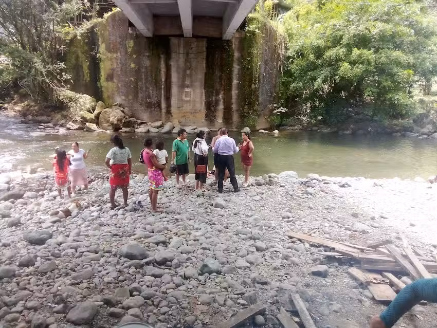 Balneario y observatorio de aves Shever &ndash; Dabeiba