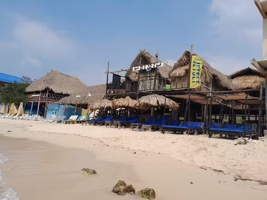 Baru Jet Set Beach & Hostal