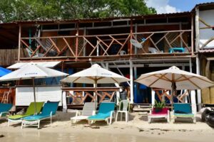 Black White Restaurant