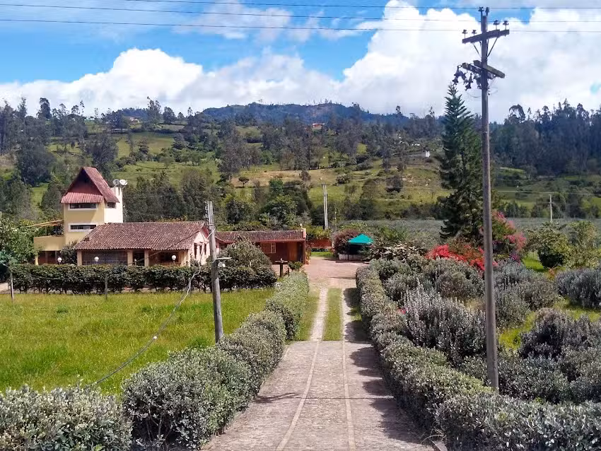 Buganvilla Hospedaje y camping