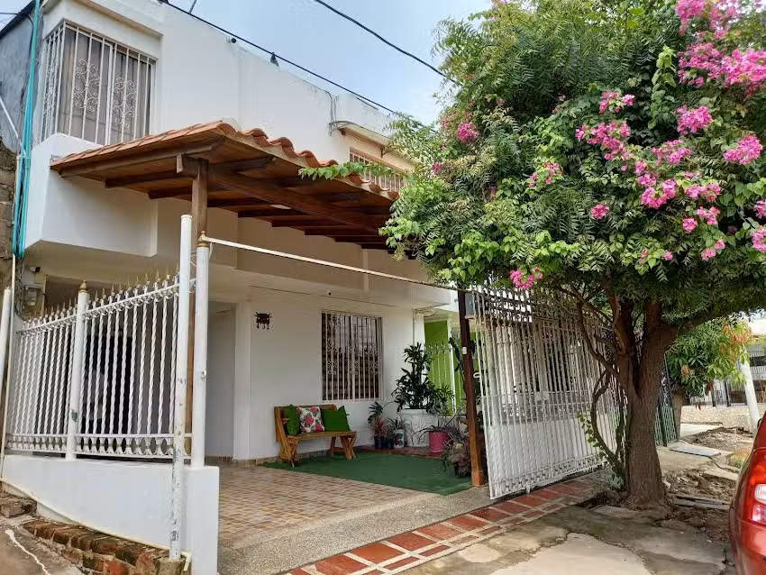 Buganvilla House (CERRADO PERMANENTEMENTE)