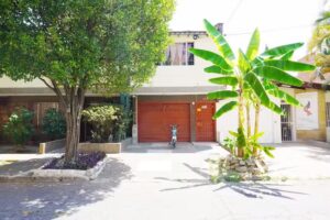 Buntes House-Casa hotel- Laureles-Estadio