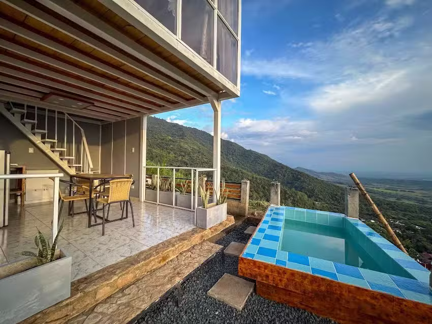 Caba&ntilde;a Altos del Prado