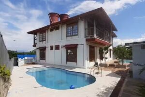 Caba&ntilde;a Buakiki