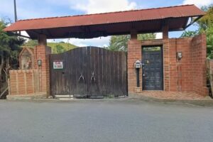 Caba&ntilde;a Caballo Dorado