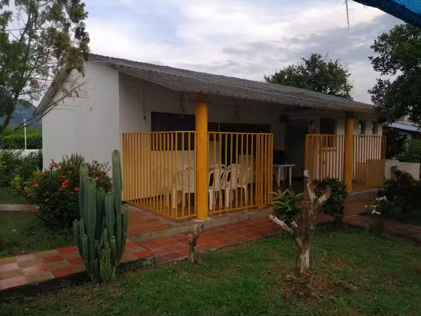 Caba&ntilde;a campestre