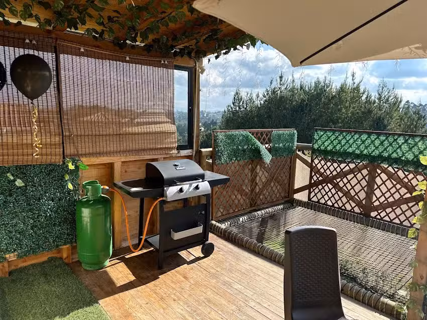 Caba&ntilde;a casa blanca