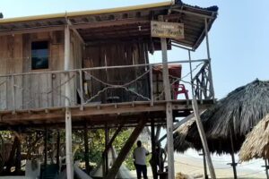 Caba&ntilde;a Coco Beach-Playa los Cocos