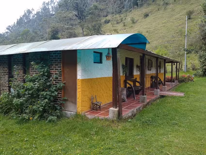 Caba&ntilde;a Colibr&iacute;