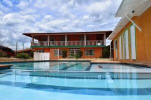 Caba&ntilde;a El Jard&iacute;n &ndash; Sal&oacute;n de eventos Moniquir&aacute;