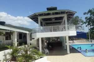 Caba&ntilde;a el Manantial