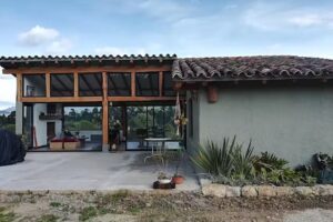 Caba&ntilde;a El Solar