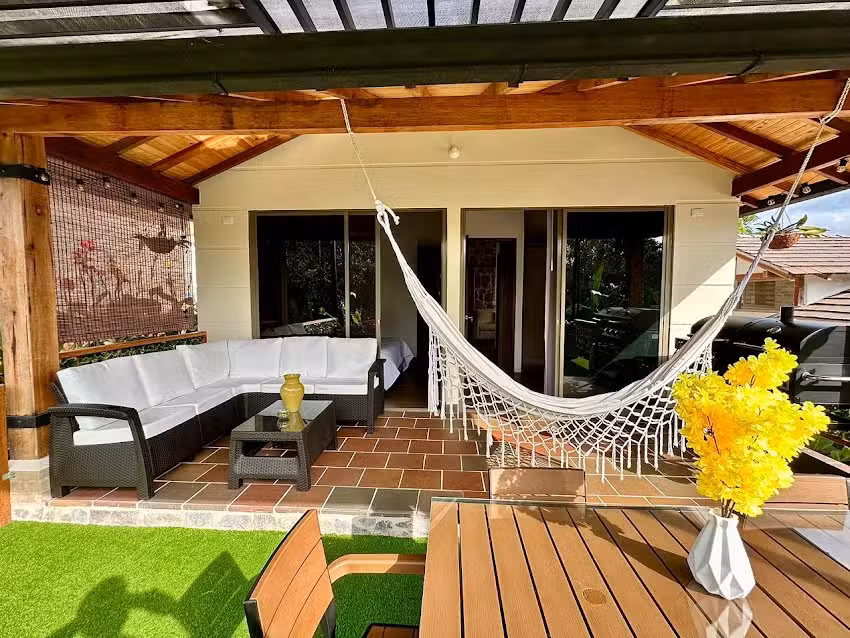 Caba&ntilde;a en la Mesa de los Santos &ndash; Entrebosques 16