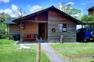 Caba&ntilde;a Gualanday