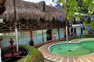 Caba&ntilde;a hostal Randuky