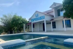 Caba&ntilde;a La Esperanza