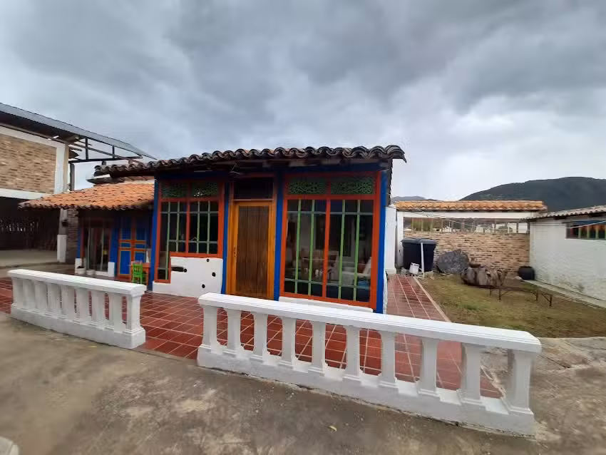 Caba&ntilde;a La Estaci&oacute;n