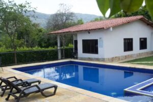 Caba&ntilde;a La Rocka