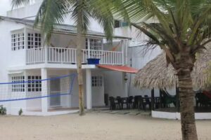 Caba&ntilde;a Lakota del Mar