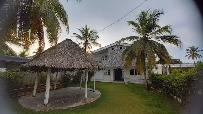 Caba&ntilde;a Las Marias